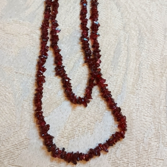 Rhodolite Garnet Chip Necklace - Picture 3 of 4
